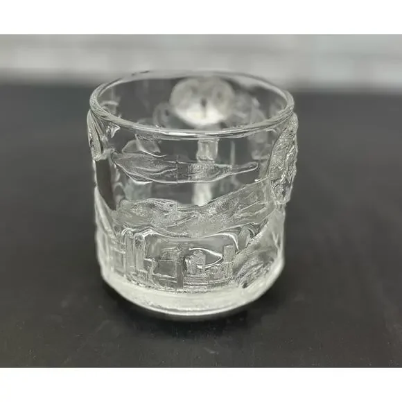 McDonalds VINTAGE 1995 Batman Forever Glass Mug Cup TWO-FACE - Picture 2 of 7